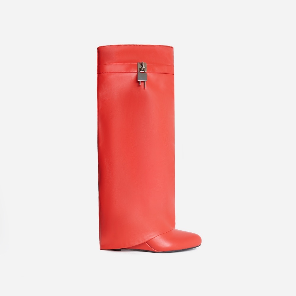 Padlock wedge boot